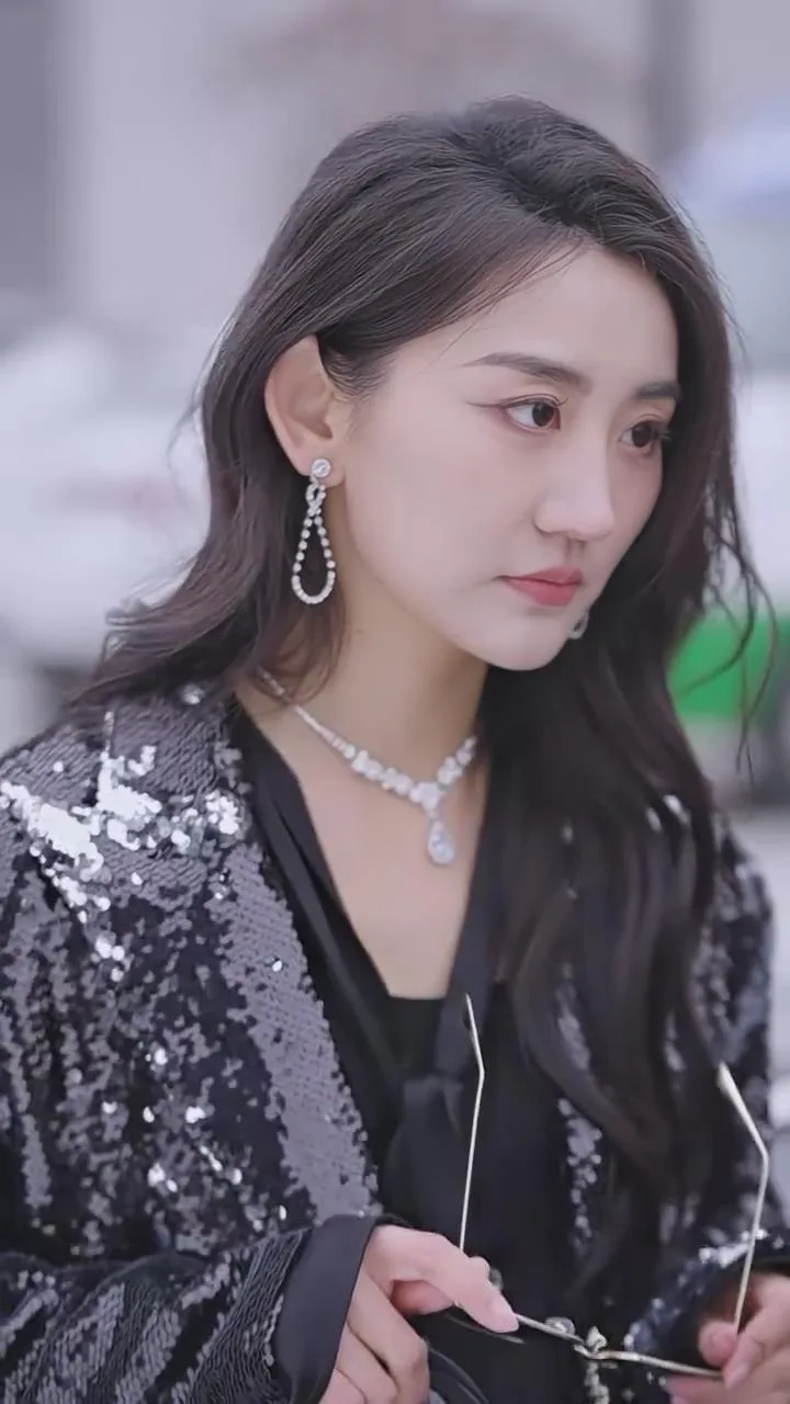 影帝夫人又去當群演了
